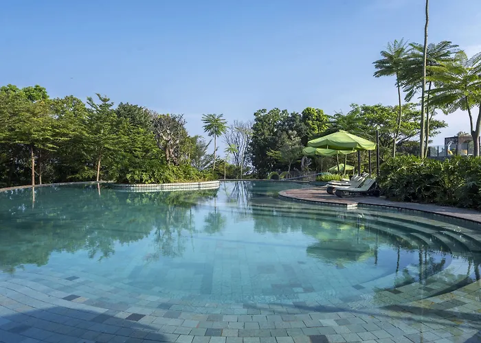 Royal Tulip Gunung Geulis Resort And Golf